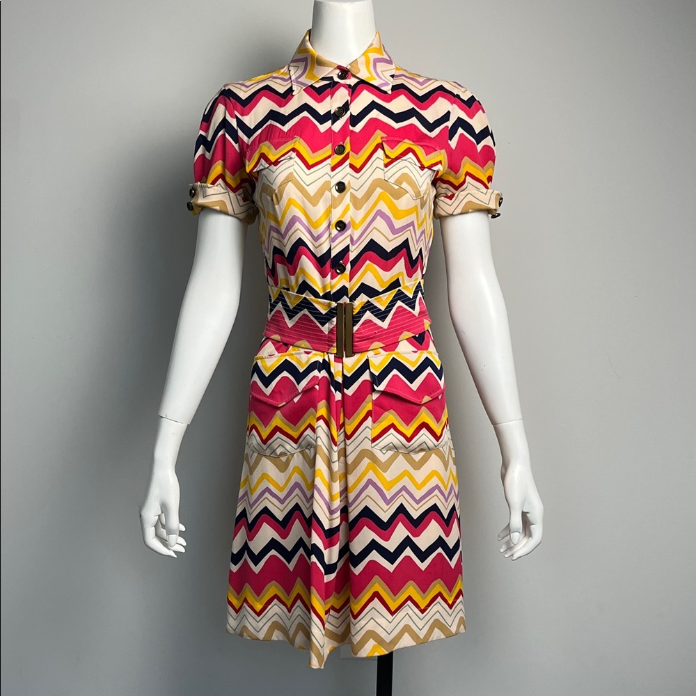 Diane von Furstenberg
Silk Knee-Length Dress Size 4